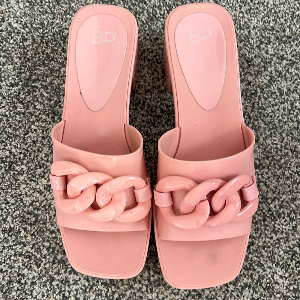 Bubble gum pink sandal